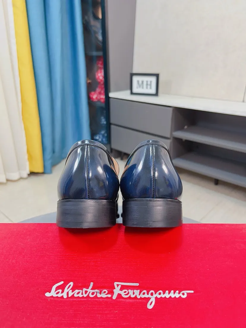 Men's shoes 💰500🌸🌸Water dyed cowhide 🆘[Salvatore Ferragamo] Ferragamo's latest casual business leather shoes for men! Available at counters simultaneously! The fabric is made of specially imported original suede calfskin, and the interior is made of imported water-dyed cowhide. It is absolutely luxurious and leads the fashion trend. Matching code: 38-44 45 customized